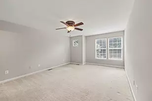 5641 Eppes Island Pl, Manassas, VA 20112 - Photo 16