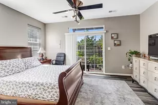 8173 Falls Grove Dr, Manassas, VA 20111 - Photo 6