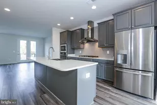 6722 Upland Mnr Dr, Gainesville, VA 20155 - Photo 4