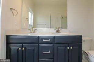 6722 Upland Mnr Dr, Gainesville, VA 20155 - Photo 22