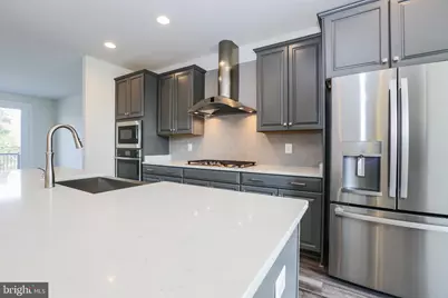 6722 Upland Manor Drive, Gainesville, VA 20155 - Photo 8