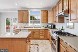 8008 Towering Oak Way, Manassas, VA 20111 - Photo 12