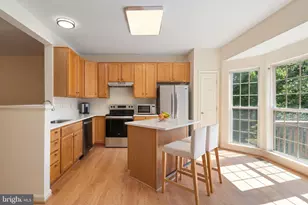 1275 Corbett Pl, Woodbridge, VA 22191 - Photo 16
