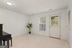 1275 Corbett Pl, Woodbridge, VA 22191 - Photo 10