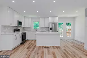 12703 Lockleven Ln, Woodbridge, VA 22192 - Photo 8