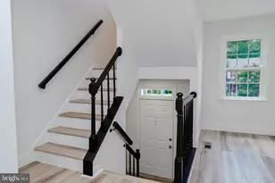 12703 Lockleven Ln, Woodbridge, VA 22192 - Photo 2