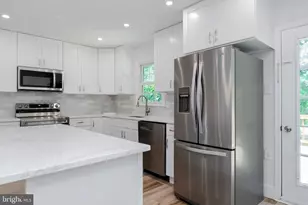 12703 Lockleven Ln, Woodbridge, VA 22192 - Photo 14