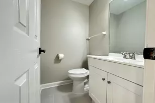 12103 Salemtown Dr, Woodbridge, VA 22192 - Photo 10