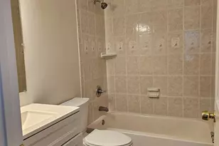 12519 Oakwood Dr, Woodbridge, VA 22192 - Photo 6