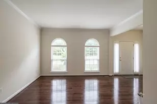 8268 Linblake Ct, Manassas, VA 20111 - Photo 2