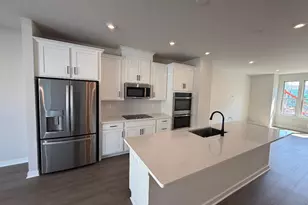 3809 Shale Rdg Rd, Woodbridge, VA 22193 - Photo 6