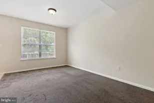 6178 Oaklawn Ln, Woodbridge, VA 22193 - Photo 10