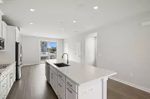 3811 Shale Rdg Rd, Woodbridge, VA 22193 - Photo 6
