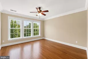 2190 Oberlin Dr, Woodbridge, VA 22191 - Photo 16