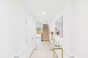 15653 John Diskin Cir, Woodbridge, VA 22191 - Photo 4