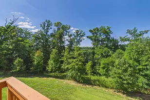 15653 John Diskin Cir, Woodbridge, VA 22191 - Photo 18