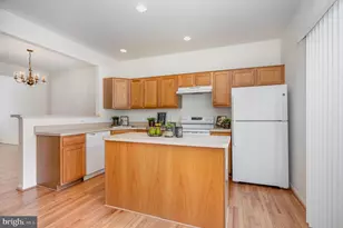 7442 Langholm Way, Manassas, VA 20109 - Photo 10