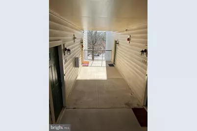 1060 Gardenview Loop #303, Woodbridge, VA 22191 - Photo 4
