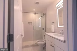 1060 Gardenview Loop, Woodbridge, VA 22191 - Photo 22