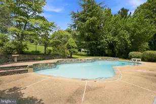8010 Hillcrest Dr, Manassas, VA 20111 - Photo 8
