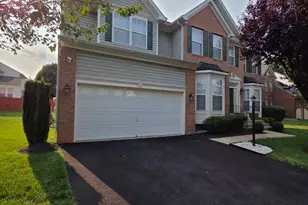 5394 MacDonald Rd, Woodbridge, VA 22193 - Photo 2