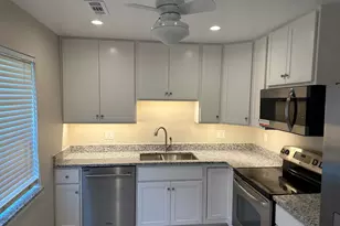 4235 Gibson Ct, Woodbridge, VA 22193 - Photo 2