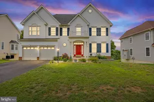 3379 Oakham Dr, Triangle, VA 22172 - Photo 2
