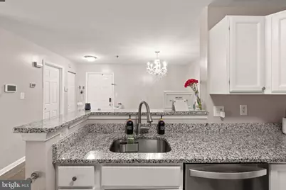 1025 Gardenview Loop #302, Woodbridge, VA 22191 - Photo 14