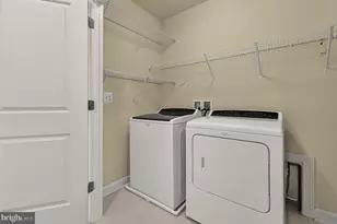 8007 Turtle Crk Cir, Gainesville, VA 20155 - Photo 54