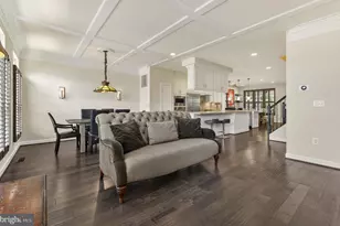 8007 Turtle Crk Cir, Gainesville, VA 20155 - Photo 14