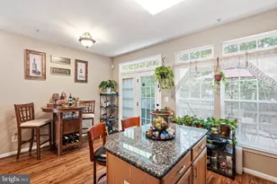 4085 Cressida Pl, Woodbridge, VA 22192 - Photo 8