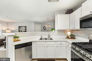 11000 Kinship Ct, Manassas, VA 20109 - Photo 10