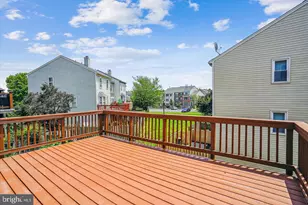 10491 Trinidad Ct, Manassas, VA 20109 - Photo 2