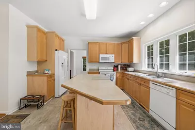 14023 Flagtree Place, Manassas, VA 20112 - Photo 12