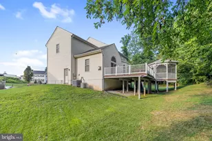 17609 Overlook Rd, Dumfries, VA 22026 - Photo 24