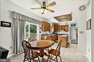 4228 Misty Ridge Dr, Haymarket, VA 20169 - Photo 14