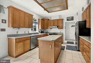 4228 Misty Ridge Dr, Haymarket, VA 20169 - Photo 18