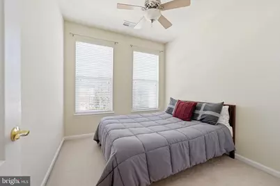 7033 Little Thames Drive, Gainesville, VA 20155 - Photo 8