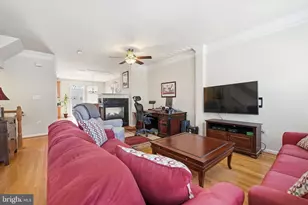 7033 Little Thames Drive, Gainesville, VA 20155 - Photo 20