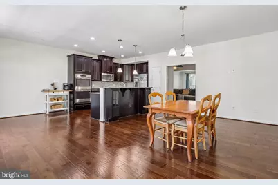 7504 Brunson Circle, Gainesville, VA 20155 - Photo 8