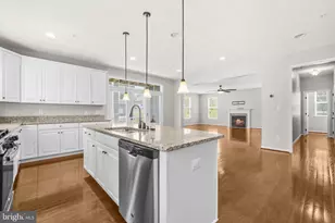 2341 Sweet Pepperbrush Loop, Dumfries, VA 22026 - Photo 20