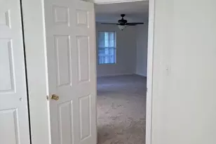 8095 Lacy Dr, Manassas, VA 20109 - Photo 12