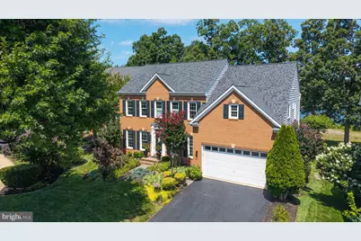 8192 Tillinghast Lane, Gainesville, VA 20155 - Photo 2
