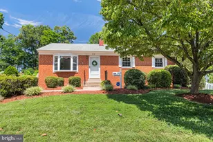 2118 Culpeper Dr, Woodbridge, VA 22191 - Photo 2