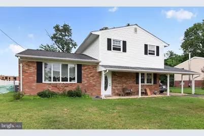4021 Dominion Drive, Dumfries, VA 22026 - Photo 2