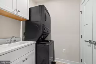 1733 Dunnington Pl, Dumfries, VA 22026 - Photo 24