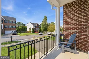 13722 Abbey Manor Ln, Gainesville, VA 20155 - Photo 4