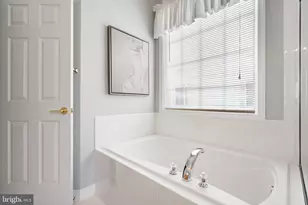 13281 Fieldstone Way, Gainesville, VA 20155 - Photo 24