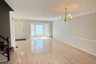 2740 Winston Ct, Woodbridge, VA 22191 - Photo 2