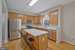 16808 Capon Tree Ln, Woodbridge, VA 22191 - Photo 14
